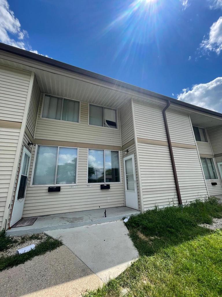 8847 N Swan Rd Unit G, Milwaukee, WI 53224 MLS 1804320 Redfin