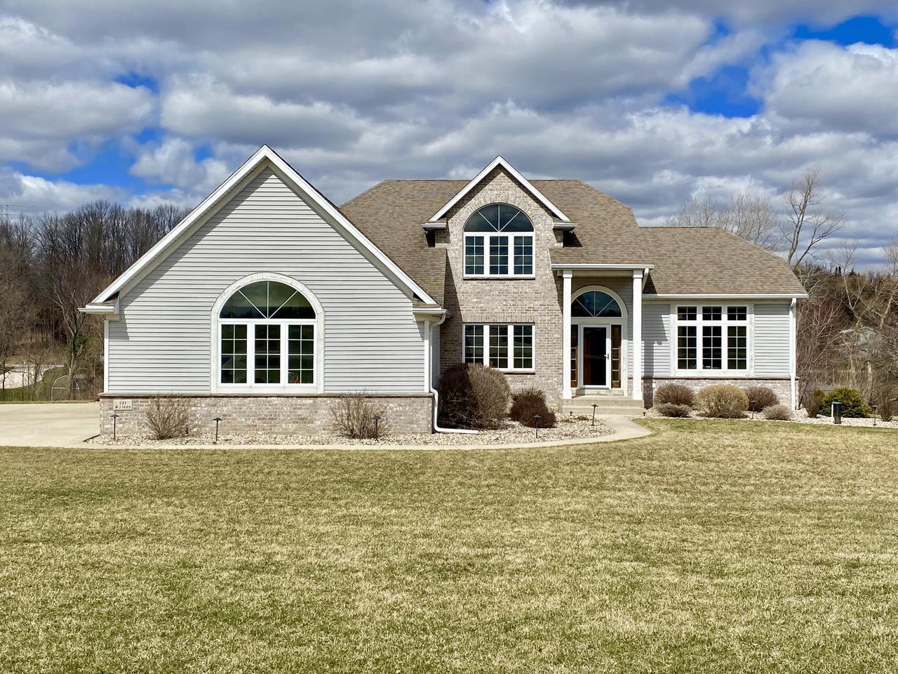 S81W23680 Sunset View Dr, Big Bend, WI 53103 MLS 1787409 Redfin