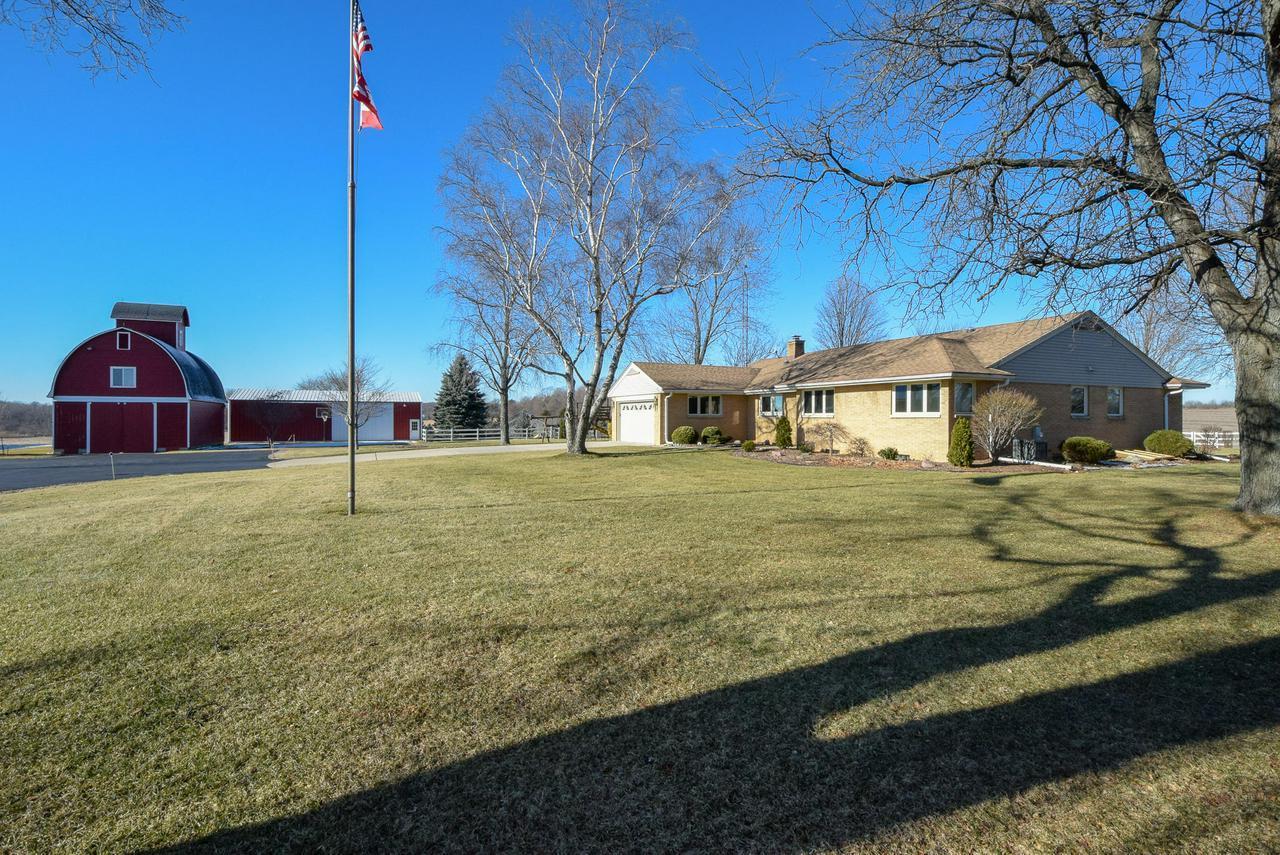 3208 Maple Rd, Burlington, WI 53105 MLS 1618443 Redfin
