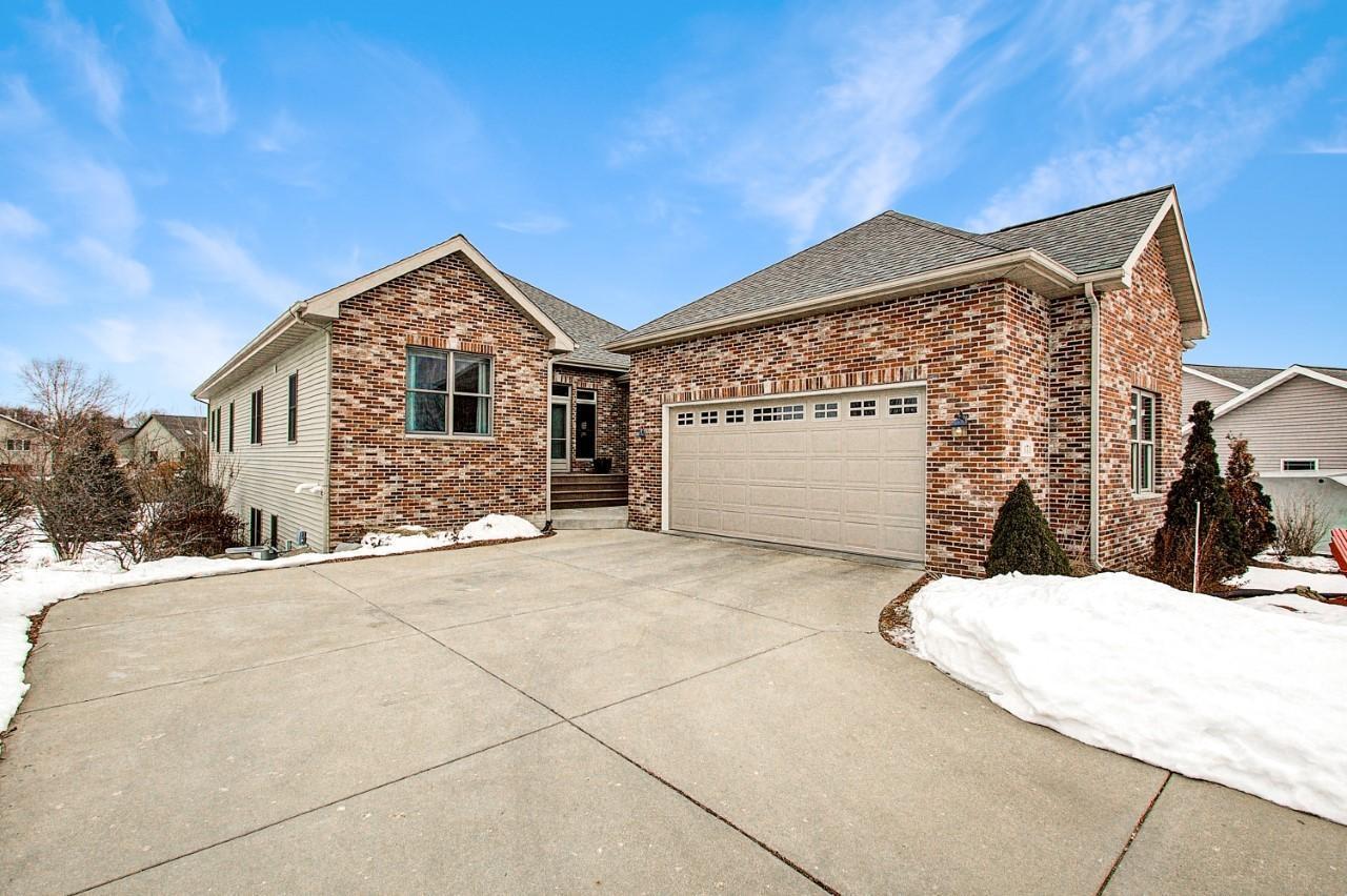 8 Cardinal Ln, WI, US 8 8 Cardinal Ln, WI, US 8