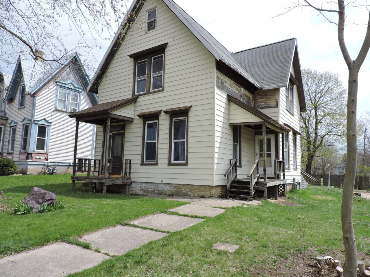 216 Baldwin St, Sharon, WI 53585 MLS 1833528 Redfin