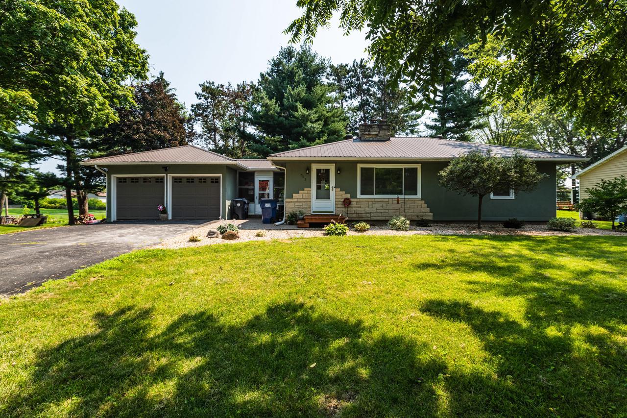 561 Court Rd, Onalaska, WI 54650 MLS 1754557 Redfin