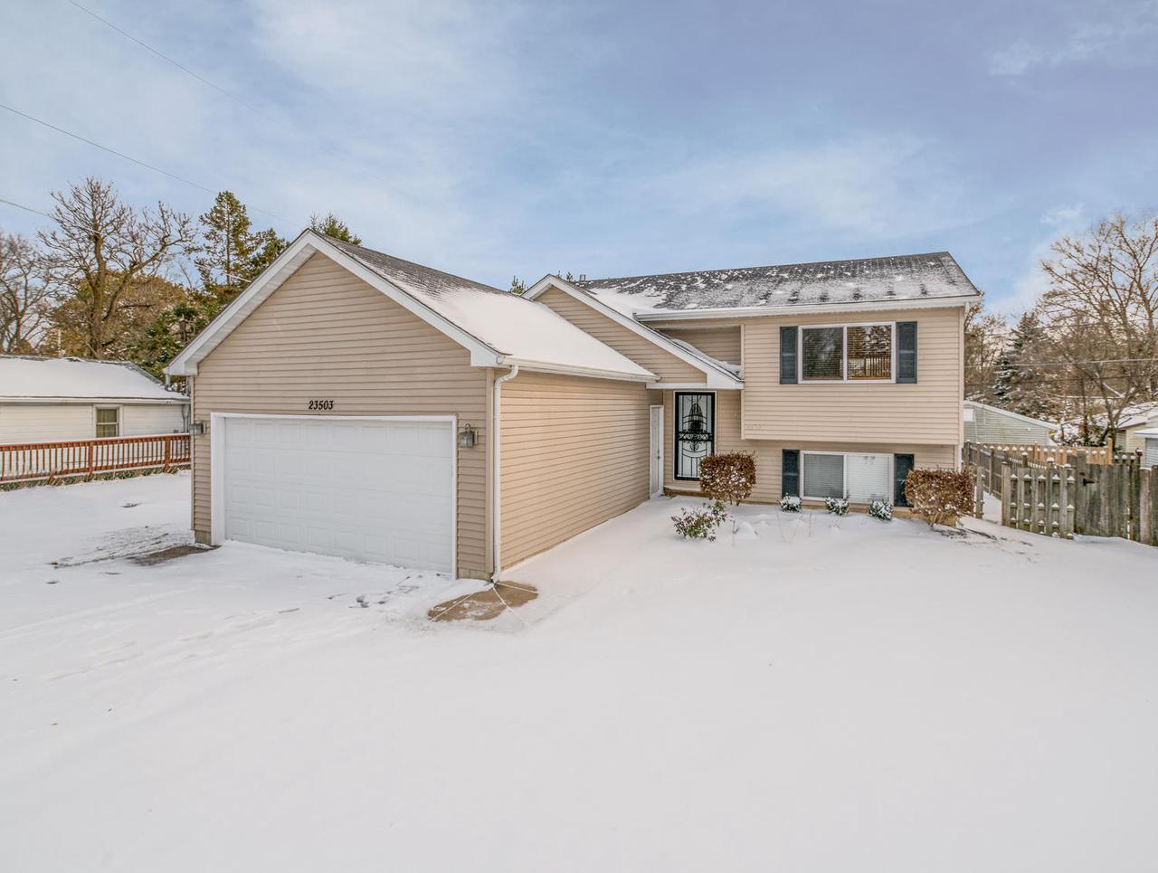 23503 124th Pl, Trevor, WI 53179 MLS 1667601 Redfin