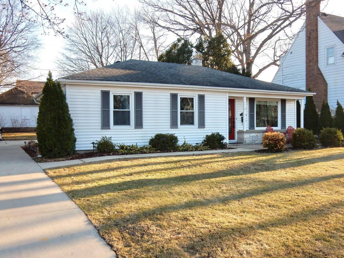 10833 Denis Ave Hales Corners Wi 53130 3 Beds 1 Bath