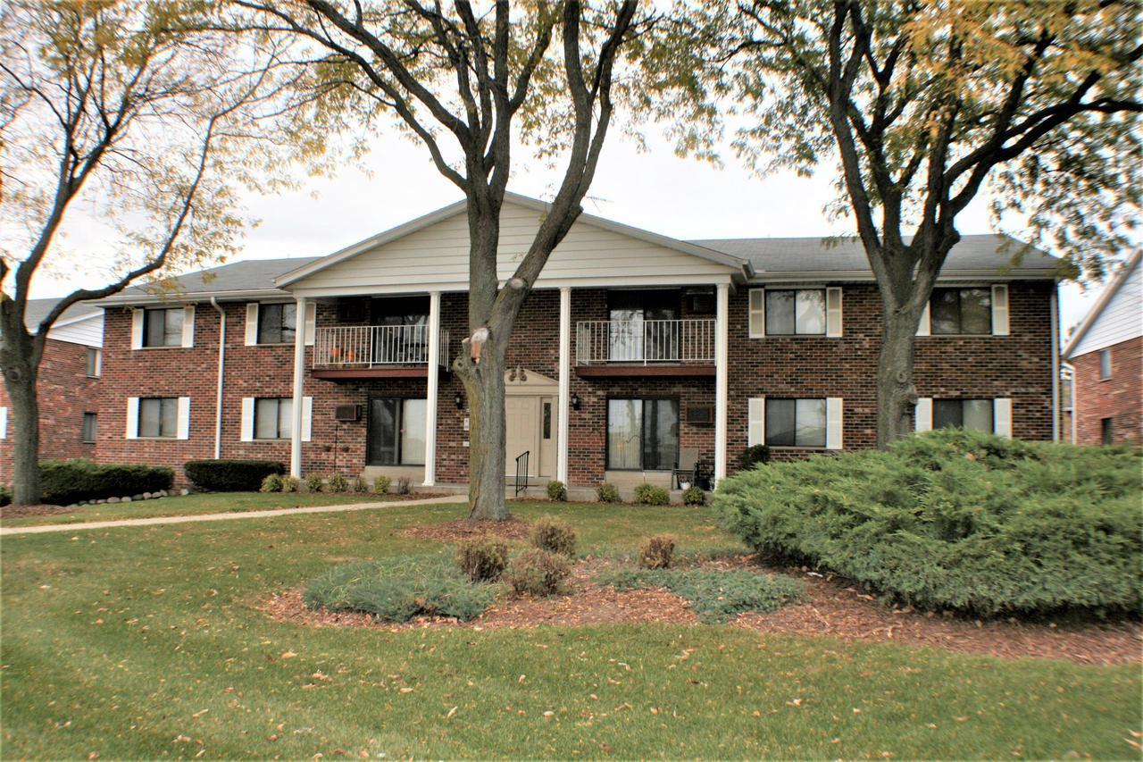 6400 W Howard Ave #101, Milwaukee, WI 53220 | MLS# 1715656 ...