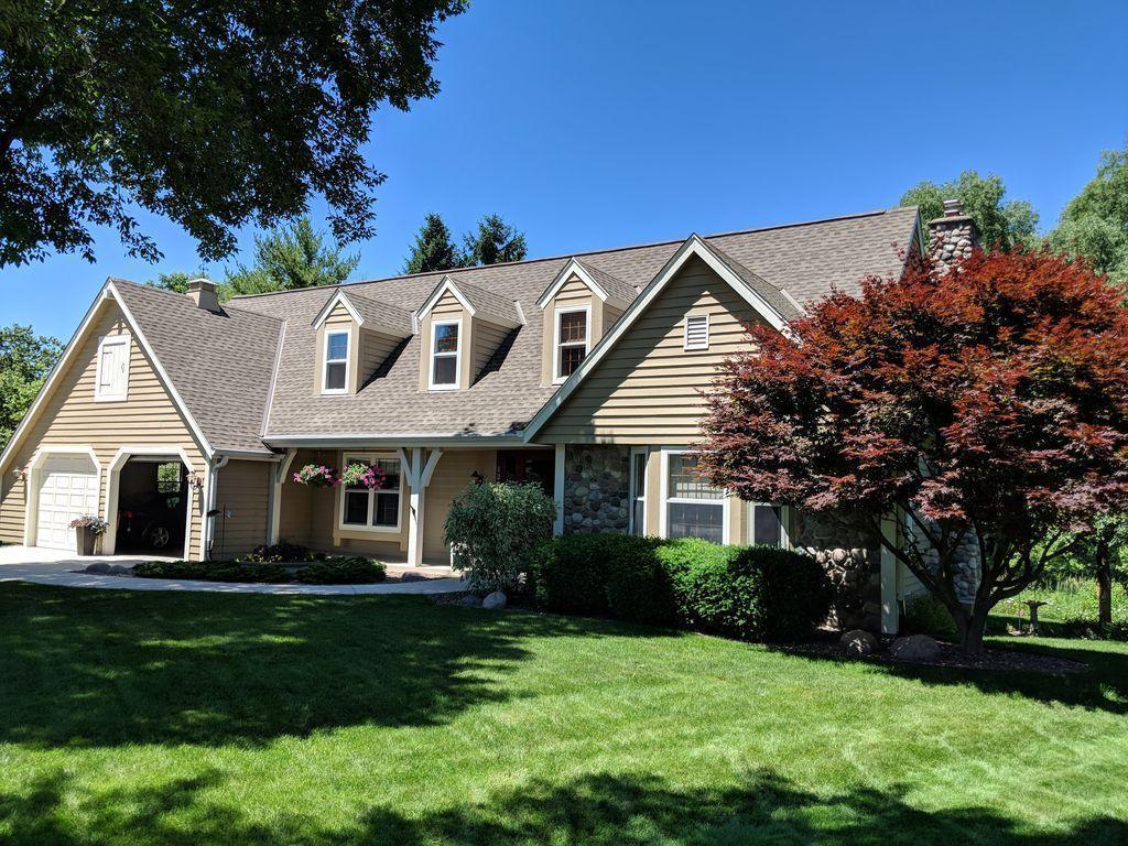 12006 W Meadowlark Ct Hales Corners Wi 53130 3 Beds 2 5 Baths