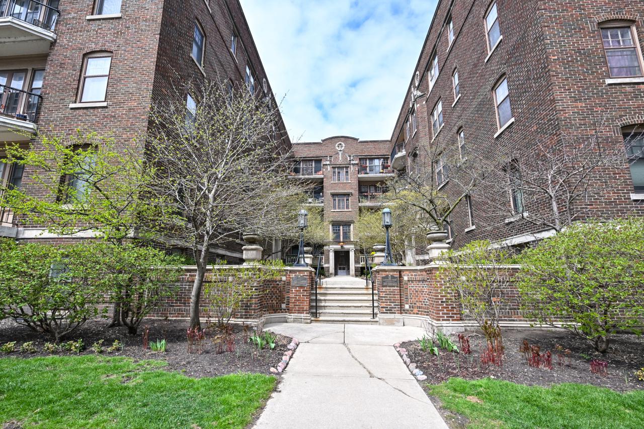 2007 N Prospect Ave #8, Milwaukee, WI 53202 | MLS# 1832724 | Redfin