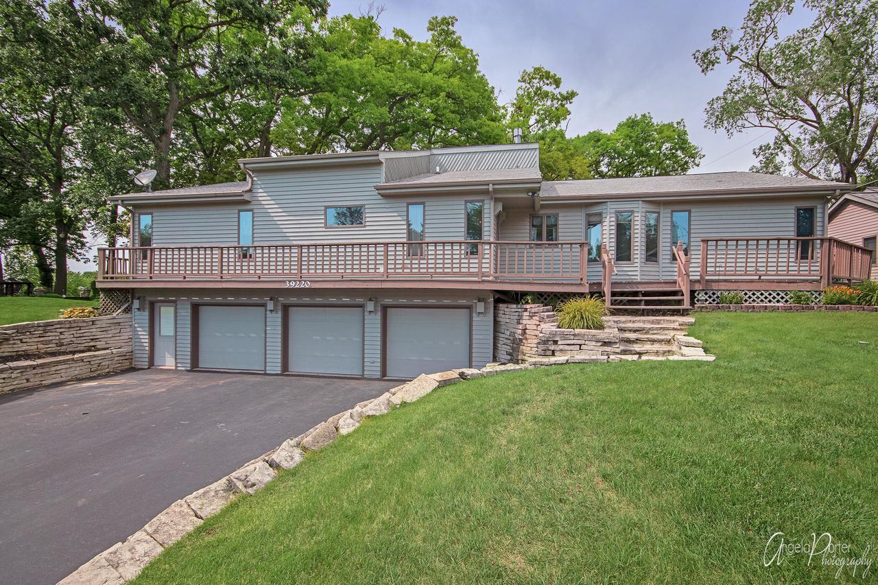 39220 90th Pl, Genoa City, WI 53128 MLS 1645740 Redfin