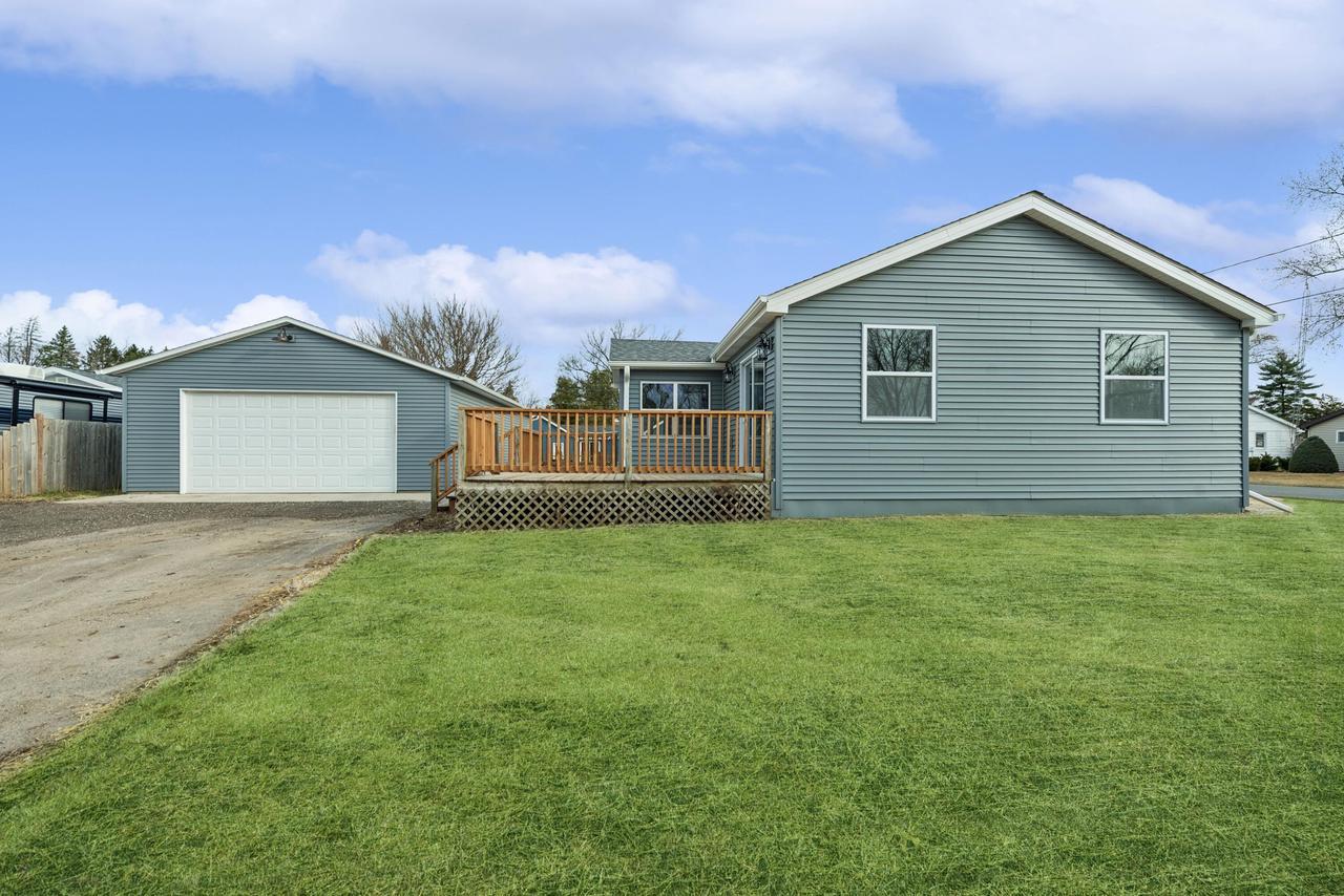 N1329 Hillside Blvd, Genoa City, WI 53128 MLS 1867746 Redfin