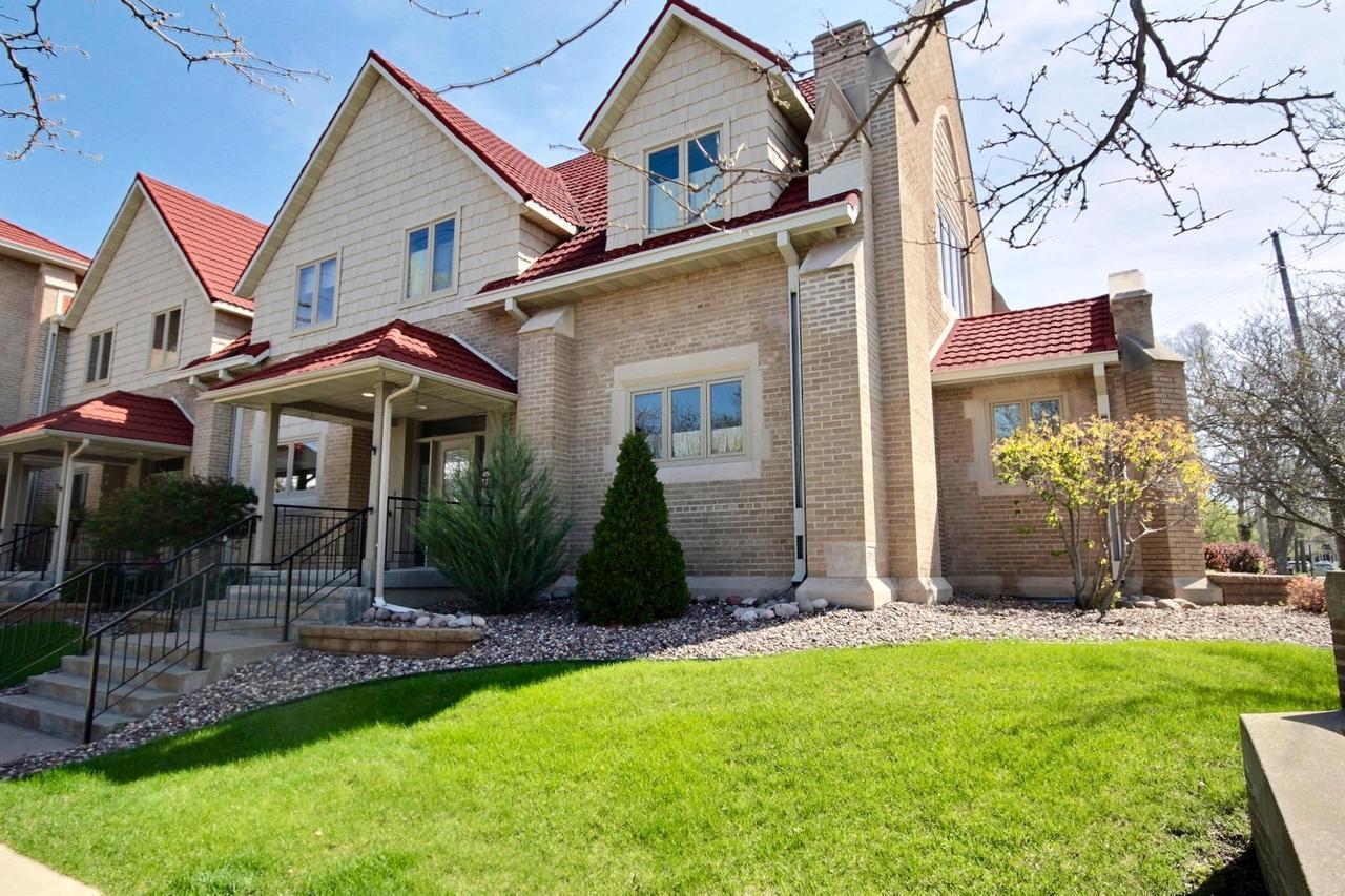 237 16th St S, La Crosse, WI 54601 | MLS# 1526747 | Redfin
