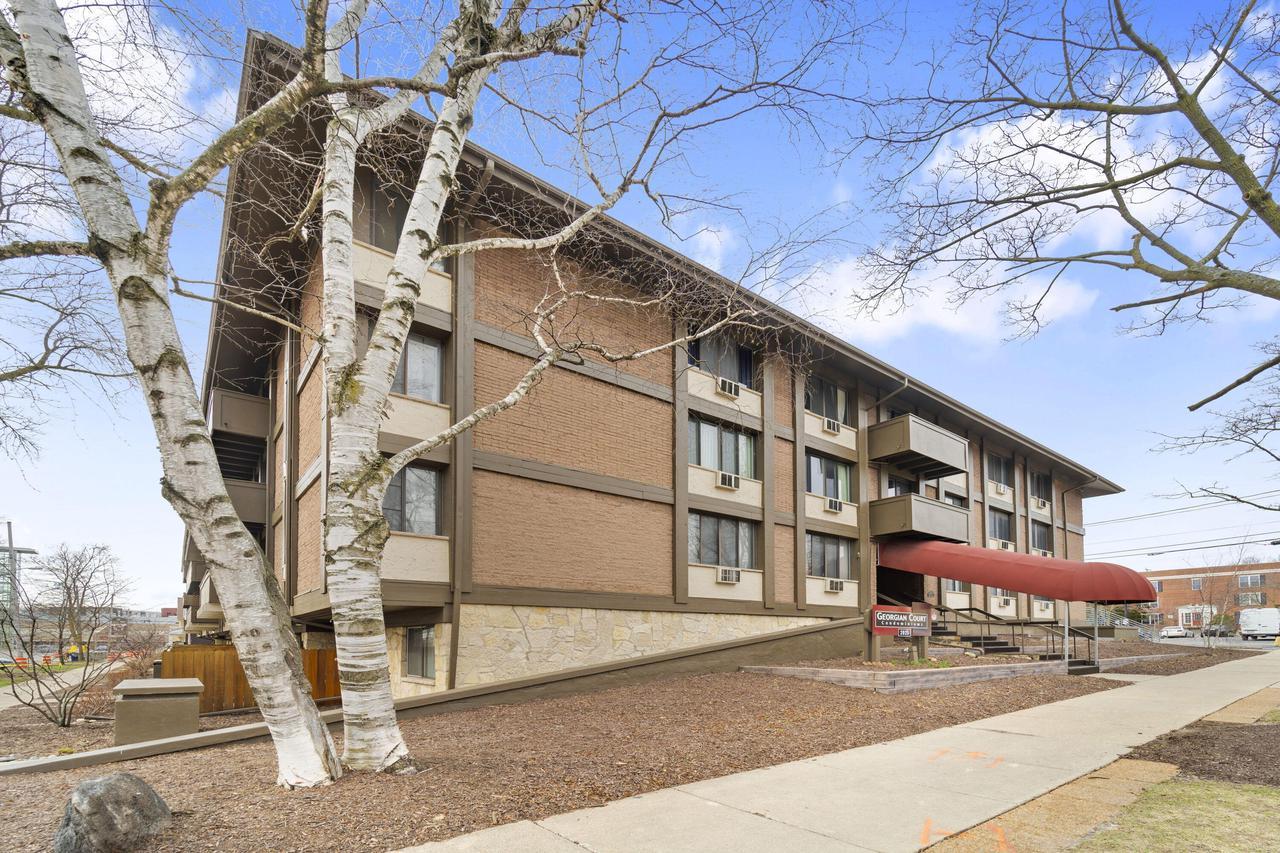 2025 E Greenwich Ave 217, Milwaukee, WI 53211 MLS 1868775 Redfin