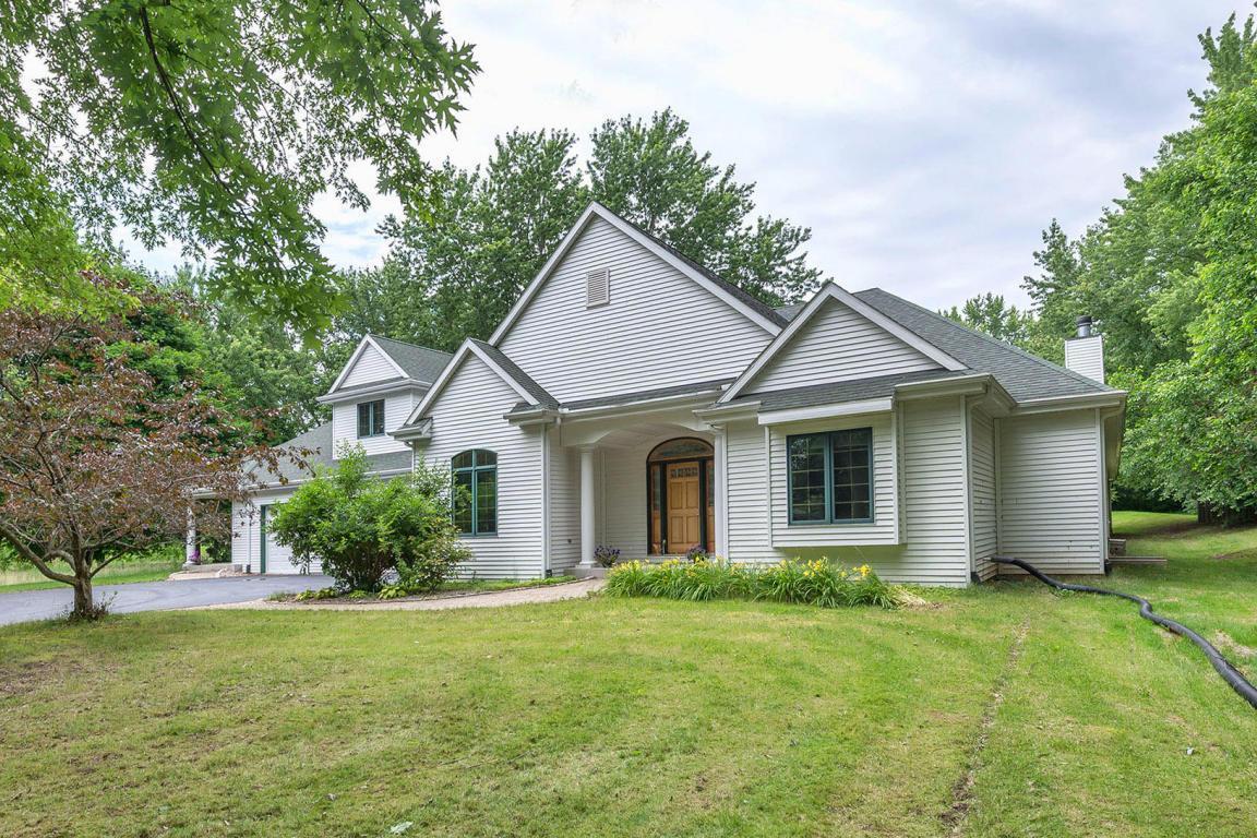 S30W30206 Sunset Dr, Waukesha, WI 53189 | MLS# 1538797 | Redfin