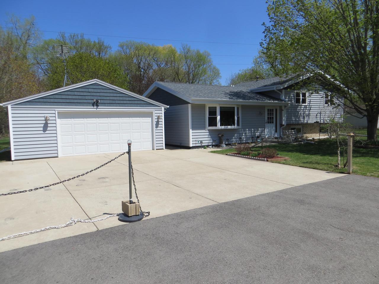 N1114 Spruce Rd, Pell Lake, WI 53157 MLS 1582851 Redfin