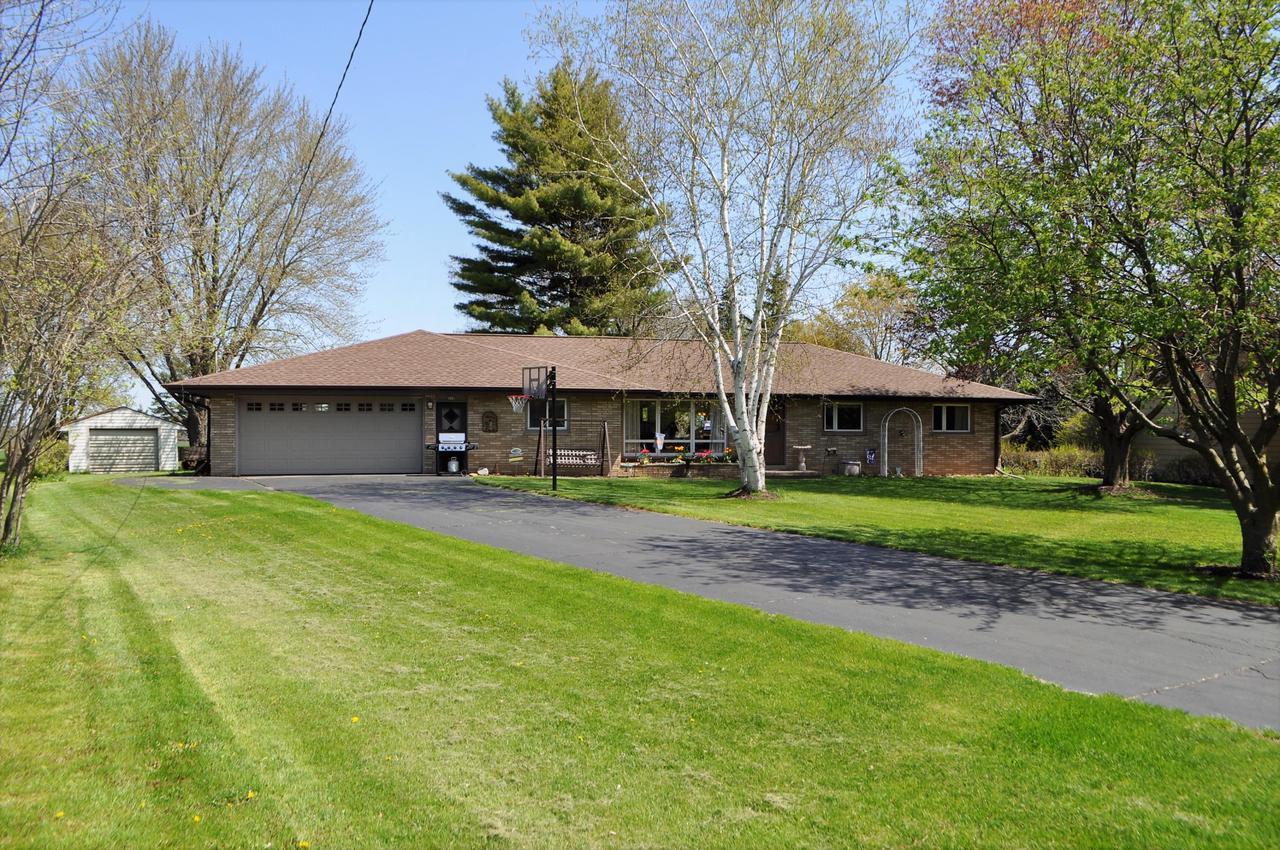 718 Emmer Ave, Fredonia, WI 53021 MLS 1636890 Redfin