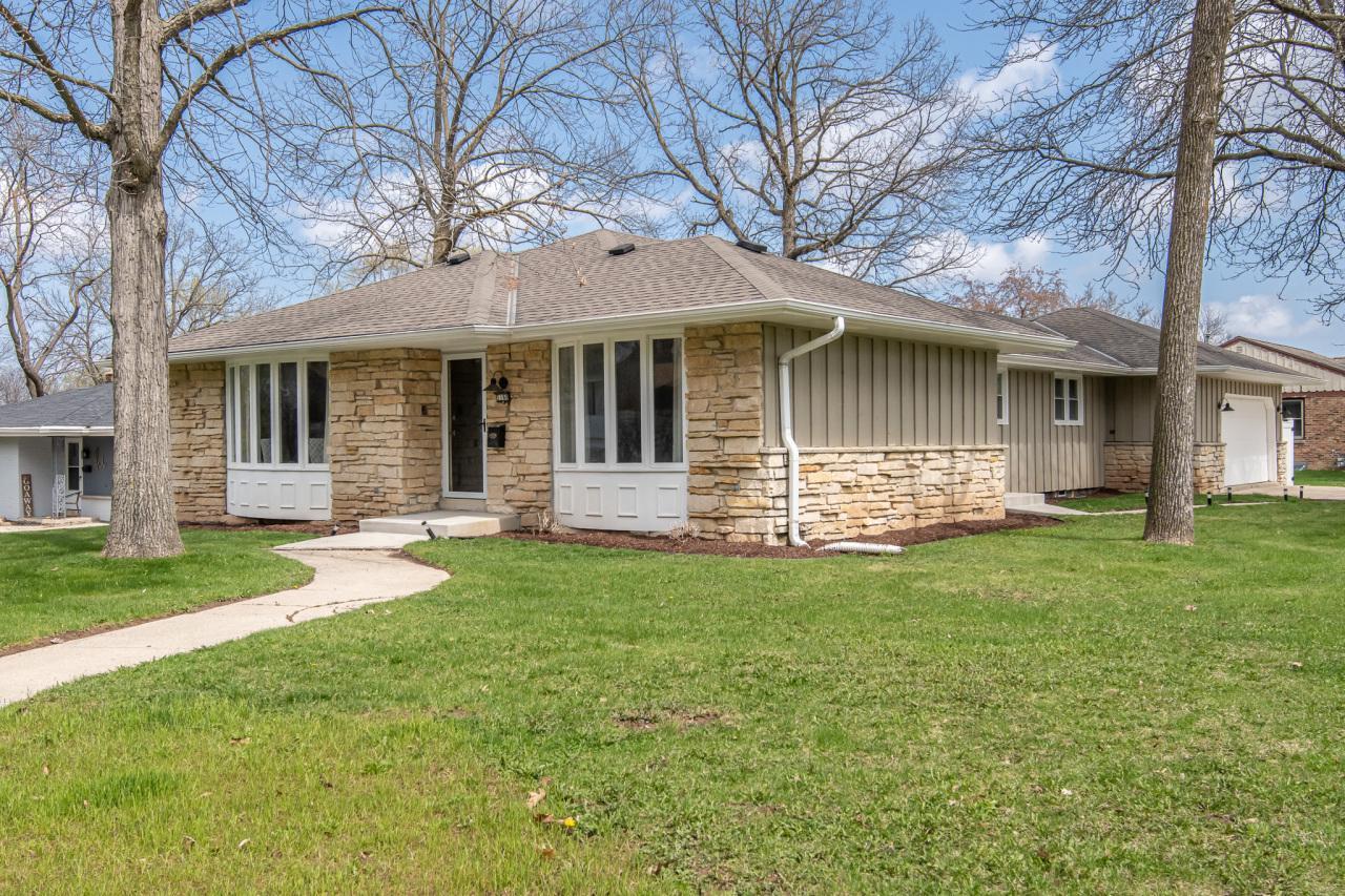 5160 N Detrie Ct, Butler, WI 53007 MLS 1831891 Redfin