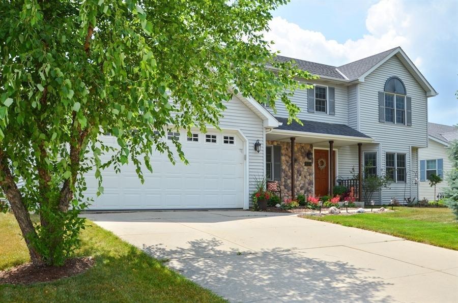 179 Heron Dr, West Bend, WI 53095 | MLS# 1491907 | Redfin