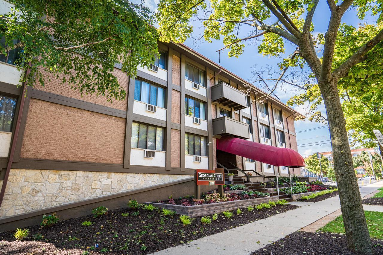 2025 E Greenwich Ave 315, Milwaukee, WI 53211 MLS 1709922 Redfin