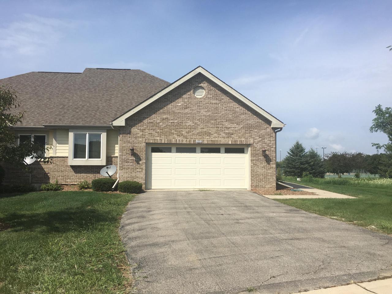 16860 W Wynfield Ct 2 New Berlin Wi 53151 Mls 1620932 Redfin