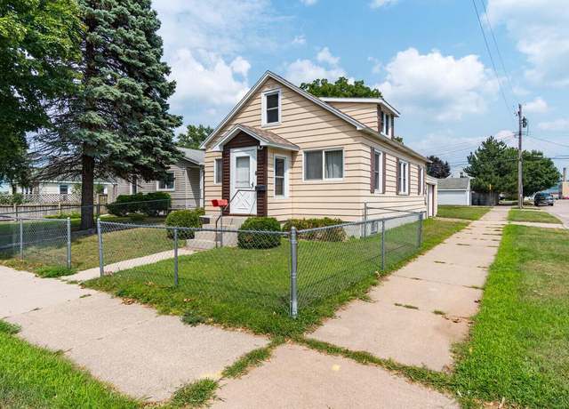 Property at 2557 17th Street South St, La Crosse, WI 54601, 2 beds, 1.5 baths