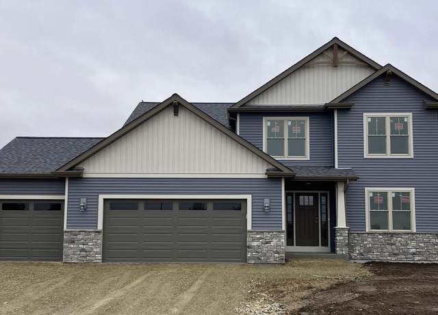 Property at 774 Golf Dr, Jefferson, WI 53549, 4 beds, 2.5 baths