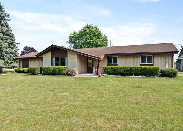 Property at 5889 W Silverleaf Ln, Brown Deer, WI 53223, 4 beds, 1.5 baths