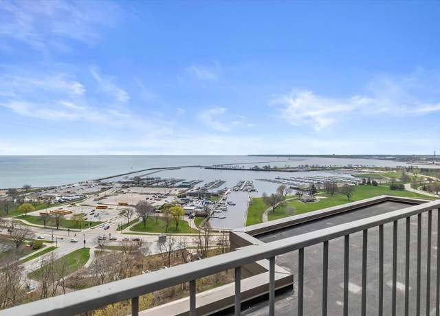 Property at 1919 N Summit Ave Unit 1D, Milwaukee, WI 53202, 2 beds, 2 baths