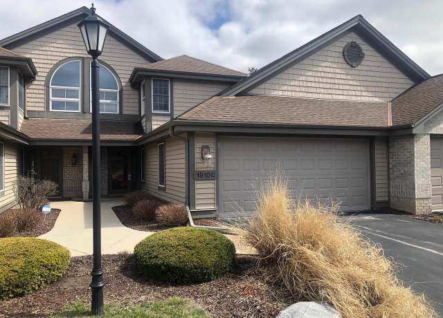 Property at 1910 Springbrook North Unit C, Waukesha, WI 53186, 2 beds, 2.5 baths