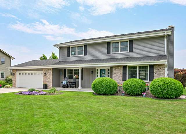 Property at 16515 W Melody Dr, New Berlin, WI 53151, 4 beds, 2.5 baths