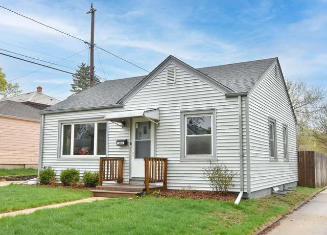 Property at 3865 S Logan Ave, Milwaukee, WI 53207, 2 beds, 1 bath
