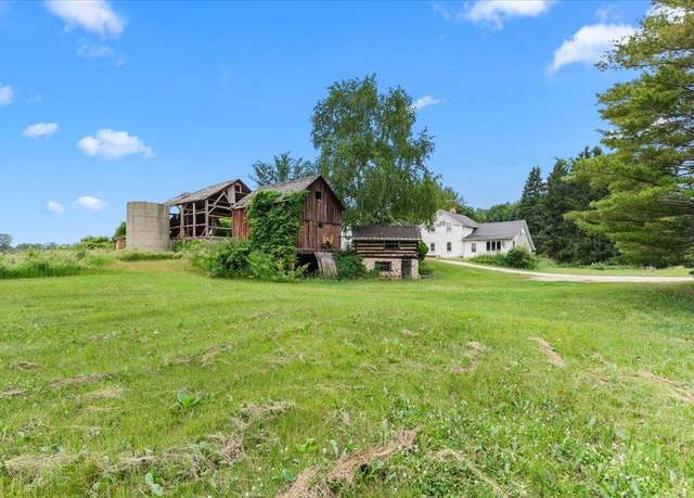 Property at 3551 Blue Goose Rd, West Bend, WI 53095, 3 beds, 1 bath