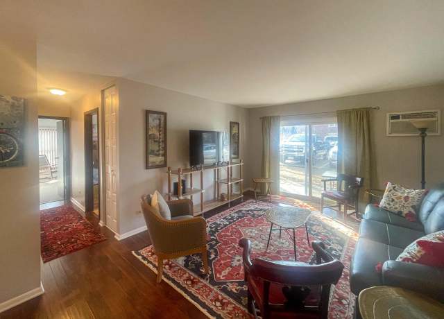 Property at 102 Evelyn Ln Unit 102B, Lake Geneva, WI 53147, 2 beds, 1.5 baths