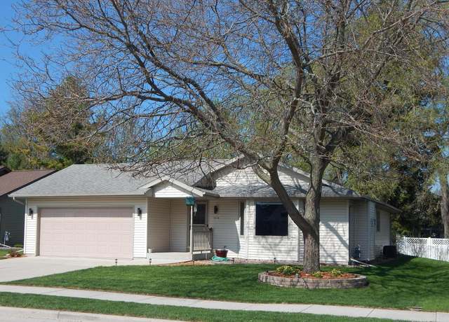 Property at 2514 N 36th Pl, Sheboygan, WI 53083, 3 beds, 2 baths