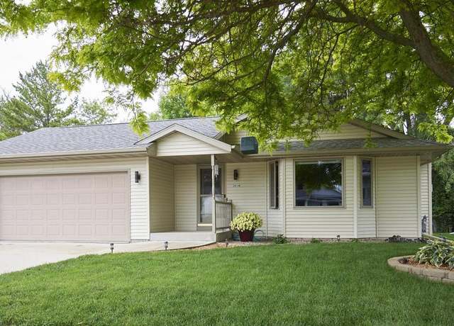 Property at 2514 N 36th Pl, Sheboygan, WI 53083, 3 beds, 2 baths