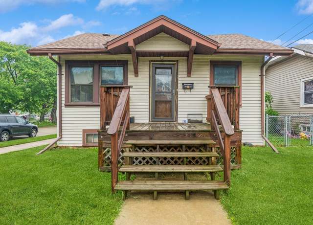 Property at 2621 Cottonwood Ct, Racine, WI 53402, 2 beds, 1 bath