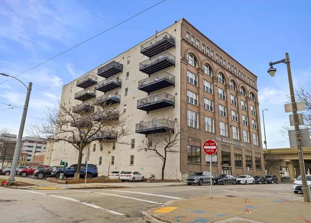 Property at 413 N 2nd St #540, Milwaukee, WI 53203, 2 beds, 2 baths