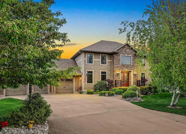 Property at 828 Saddlewood Ct, West Salem, WI 54669, 5 beds, 3.5 baths