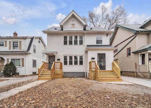 Property at 2706 N 40th St #2708, Milwaukee, WI 53210, 5 beds, 2 baths