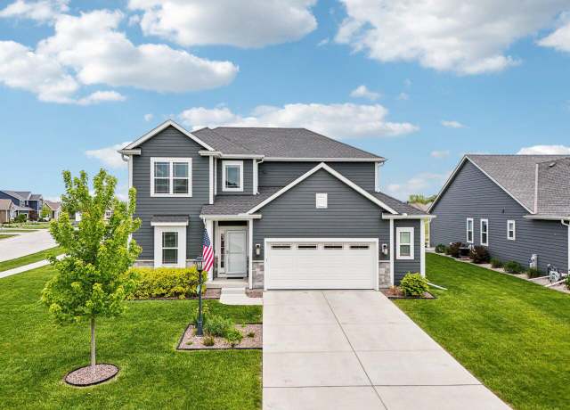 Property at 35230 Winnebago Ct, Summit, WI 53066, 4 beds, 3.5 baths