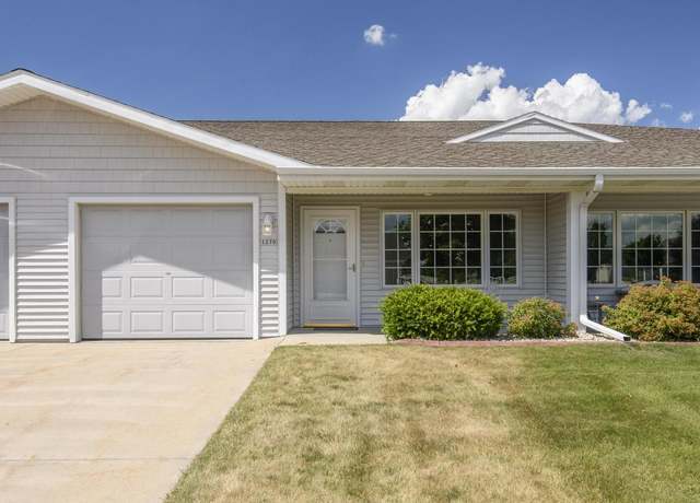 Property at 1270 Stillwater Ln Unit 3-3, Hartford, WI 53027, 2 beds, 2 baths