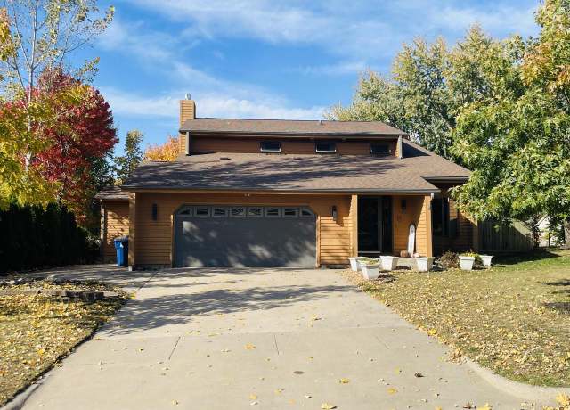 Property at 1009 Sunrise Ct, Onalaska, WI 54650, 4 beds, 3.5 baths