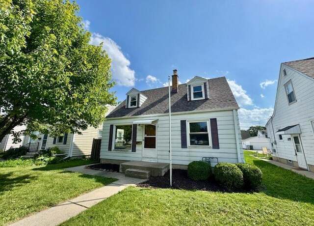Property at 9503 W Lisbon Ave, Milwaukee, WI 53222, 3 beds, 1 bath