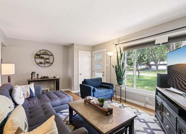 Property at W140N6628 Florence Ave, Menomonee Falls, WI 53051, 3 beds, 1.5 baths