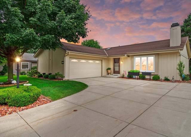 Property at 3624 W Honey Tree Ln, Milwaukee, WI 53221, 2 beds, 2 baths