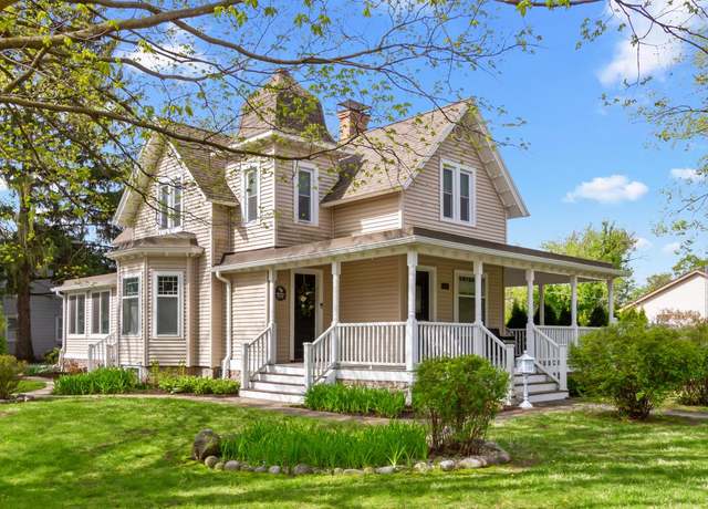Property at 406 Haskins St, Lake Geneva, WI 53147, 4 beds, 2 baths