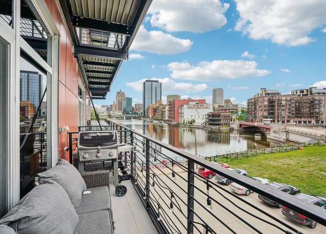 Property at 106 W Seeboth St #305, Milwaukee, WI 53204, 1 bed, 1 bath