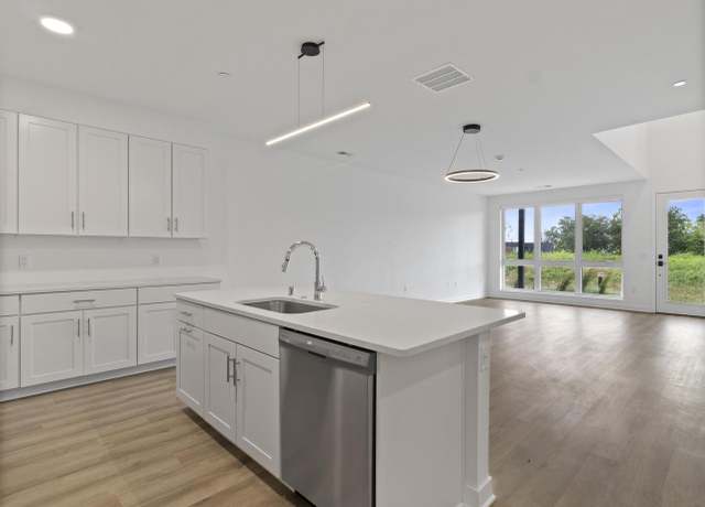 Property at 9378 S Alder Pl #105, Oak Creek, WI 53154, 2 beds, 2.5 baths