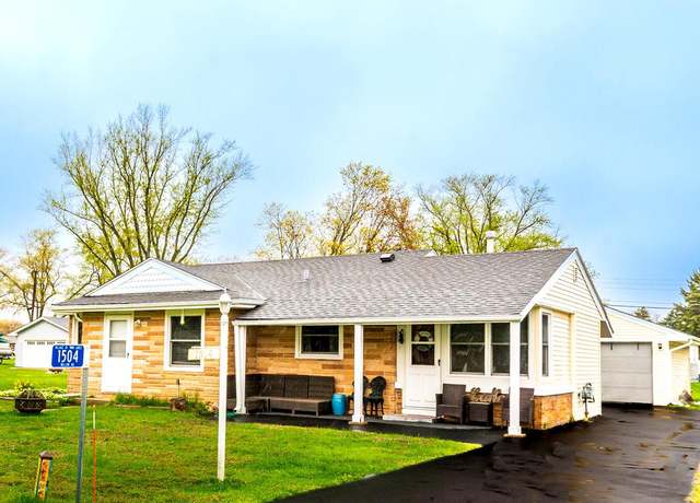 Property at 1504 Willow Rd, Twin Lakes, WI 53181, 2 beds, 2 baths