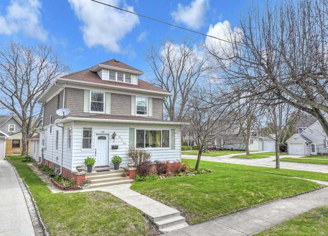 Property at 108 Lake Ct, Sheboygan, WI 53081, 3 beds, 1.5 baths