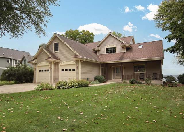 Property at N9572 Winnebago Park Rd, Fond Du Lac, WI 54937, 4 beds, 2.5 baths