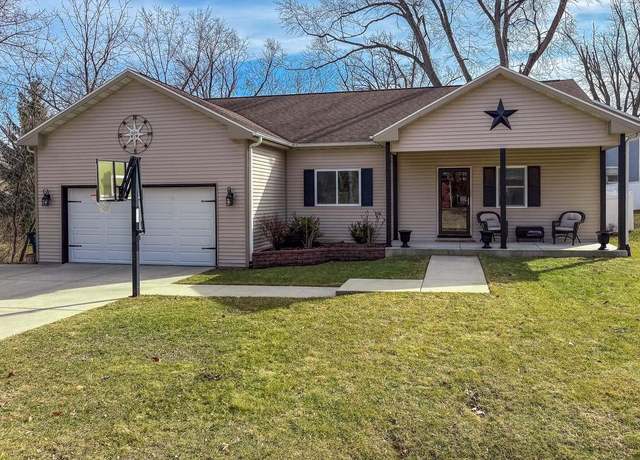 Property at W3769 Alder Dr, Lake Geneva, WI 53147, 3 beds, 2 baths
